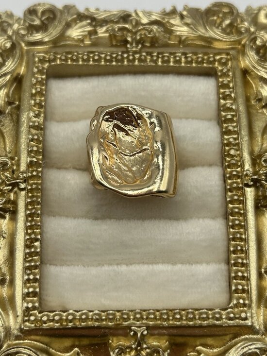 Unbranded Jewelry - Gold Tone Organic Melted Metal Statement Ring Size 5.5 Sculptural Hammered Look